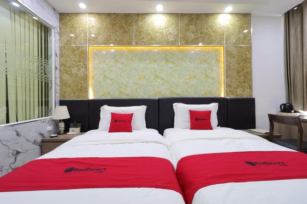 Vienna Hotel Хошимин Экстерьер фото
